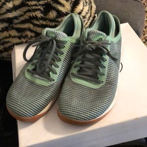 CrossFit Nanos Teal size 8 Reebok
